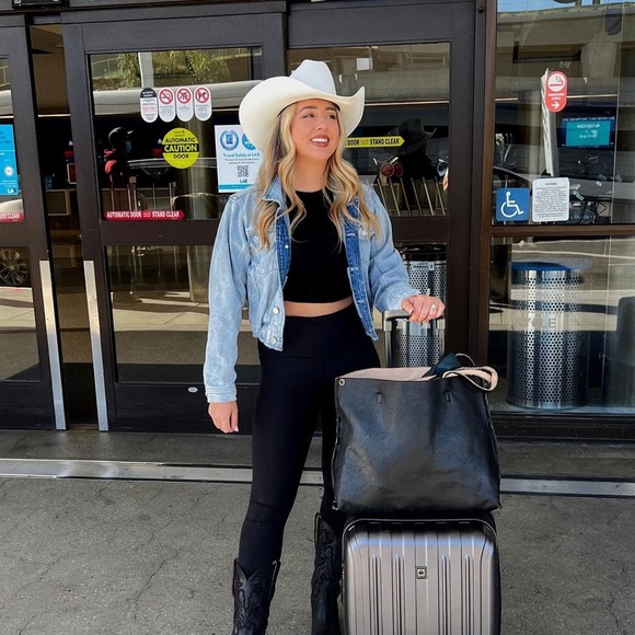 BlankNYC Light Wash Denim Jacket - Picture 2 of 8